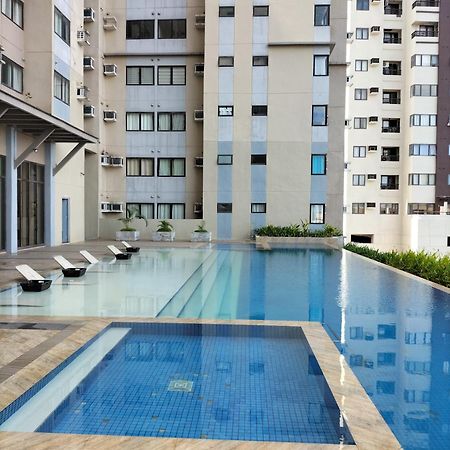 Cozy 1233 The Persimmon Studio Near Sm And Ayala Cebu Exterior photo