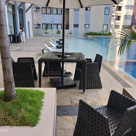 Cozy 1233 The Persimmon Studio Near Sm And Ayala Cebu Exterior photo