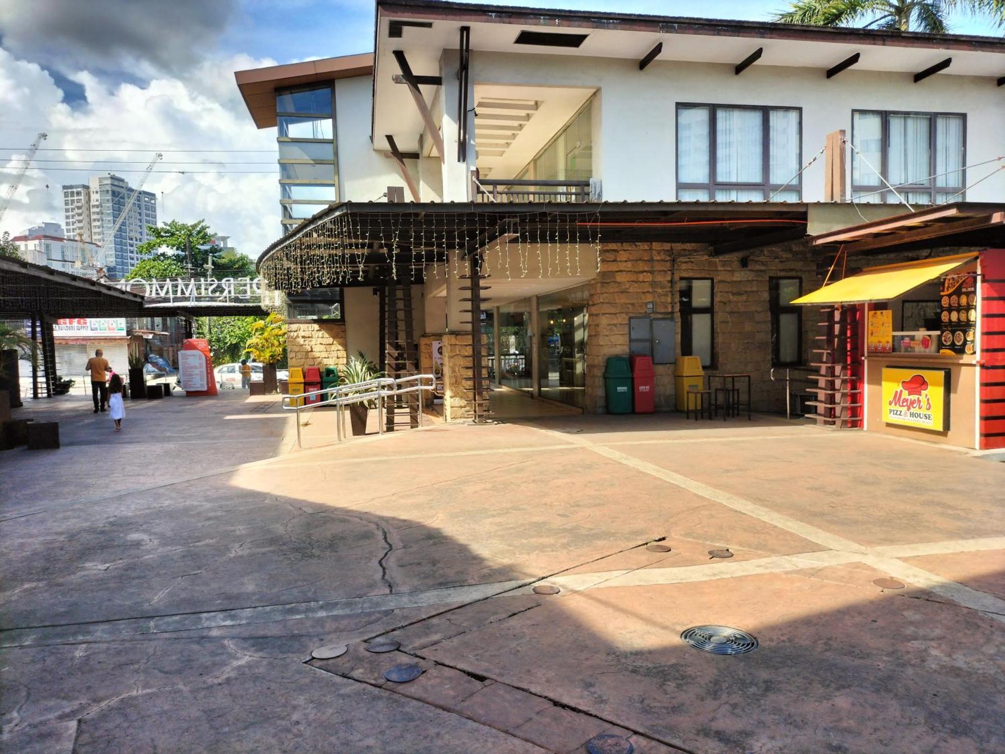 Cozy 1233 The Persimmon Studio Near Sm And Ayala Cebu Exterior photo